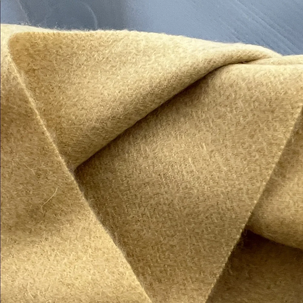 🐑Soft Cashmere Wool Blend Dry Yellow Fringe Vintage Begg of Ayr Scotland Scarf